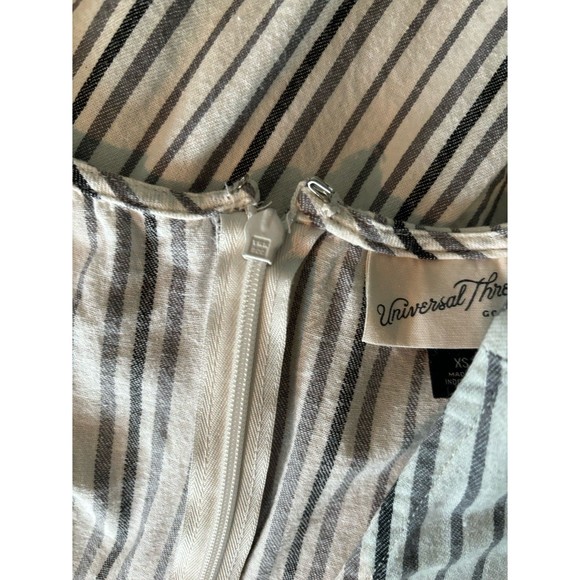 Universal Thread Women's Sleeveless Belted Jumpsuit Wide Leg Gray Stripe XS - Picture 6 of 8